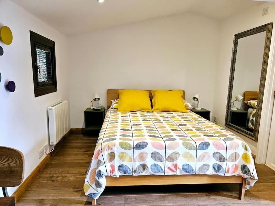 Treetops Lodge, Private Parking & Garden ทรูโร ภายนอก รูปภาพ