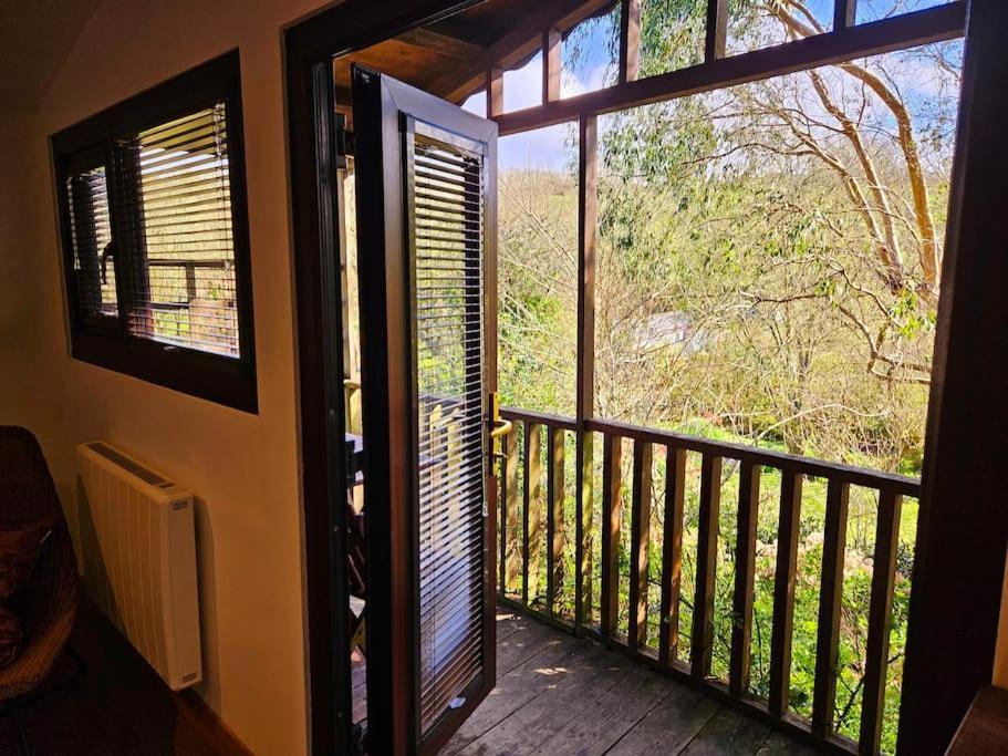 Treetops Lodge, Private Parking & Garden ทรูโร ภายนอก รูปภาพ